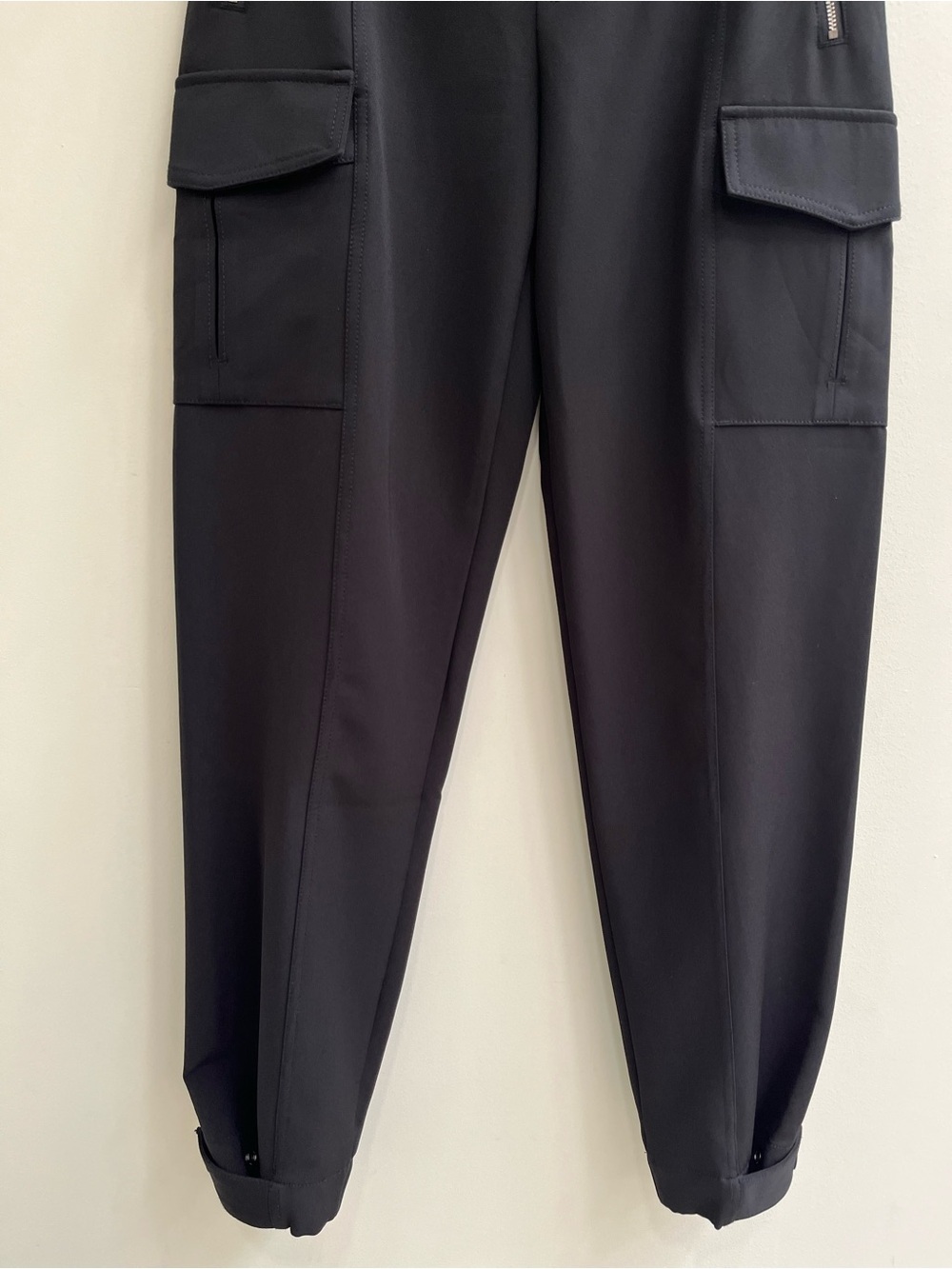 Athleta Endless High-Rise Cargo Pants Black 467187 Size 6 Travel Athletic Casual - Picture 6 of 16